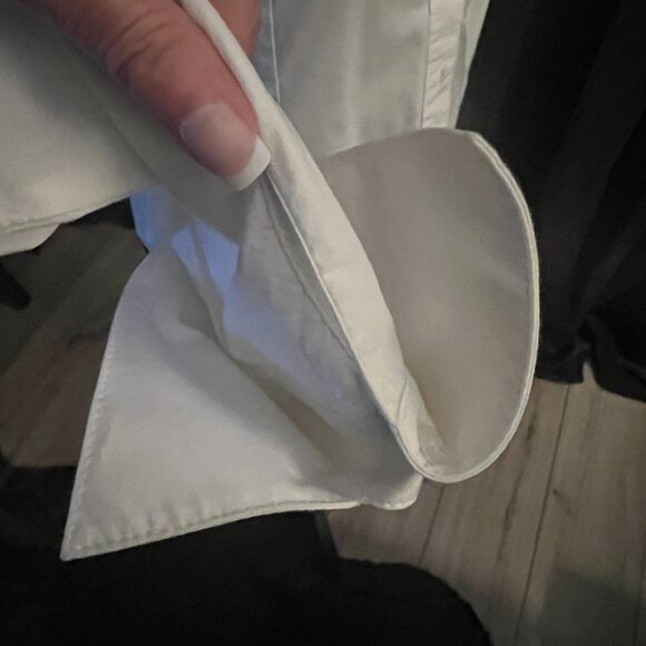 The Finley Classic White Blouse "Johnny" semi-fitted / turnback cuffs / Size M - Picture 7 of 11